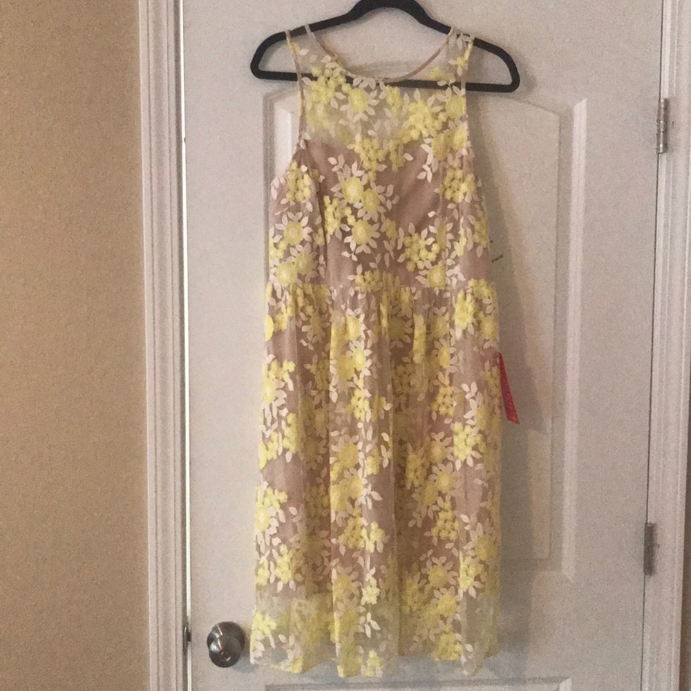 Trina Turk Dress. Women size 14. New with tags.